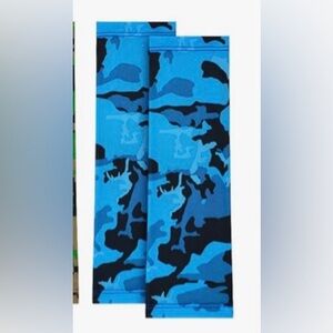 Brand new sealed in package set of 2 sleeves for short arm cast